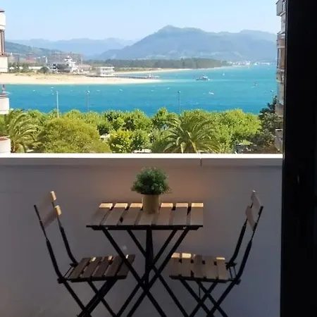 Piso Luminoso Con Vistas Al Mar En Apartment *