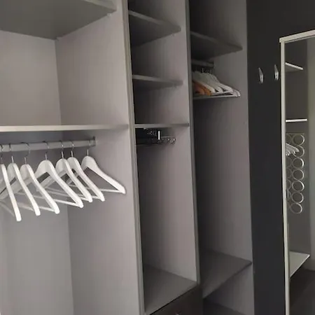 Apartamento Piso Luminoso Con Vistas Al Mar En *