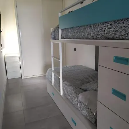 Apartamento Piso Luminoso Con Vistas Al Mar En *